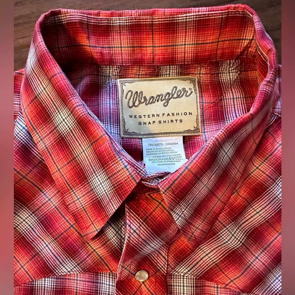 Men’s Wrangler Western Shirt With Pearl Button Snaps, Like New Condition, 2XL